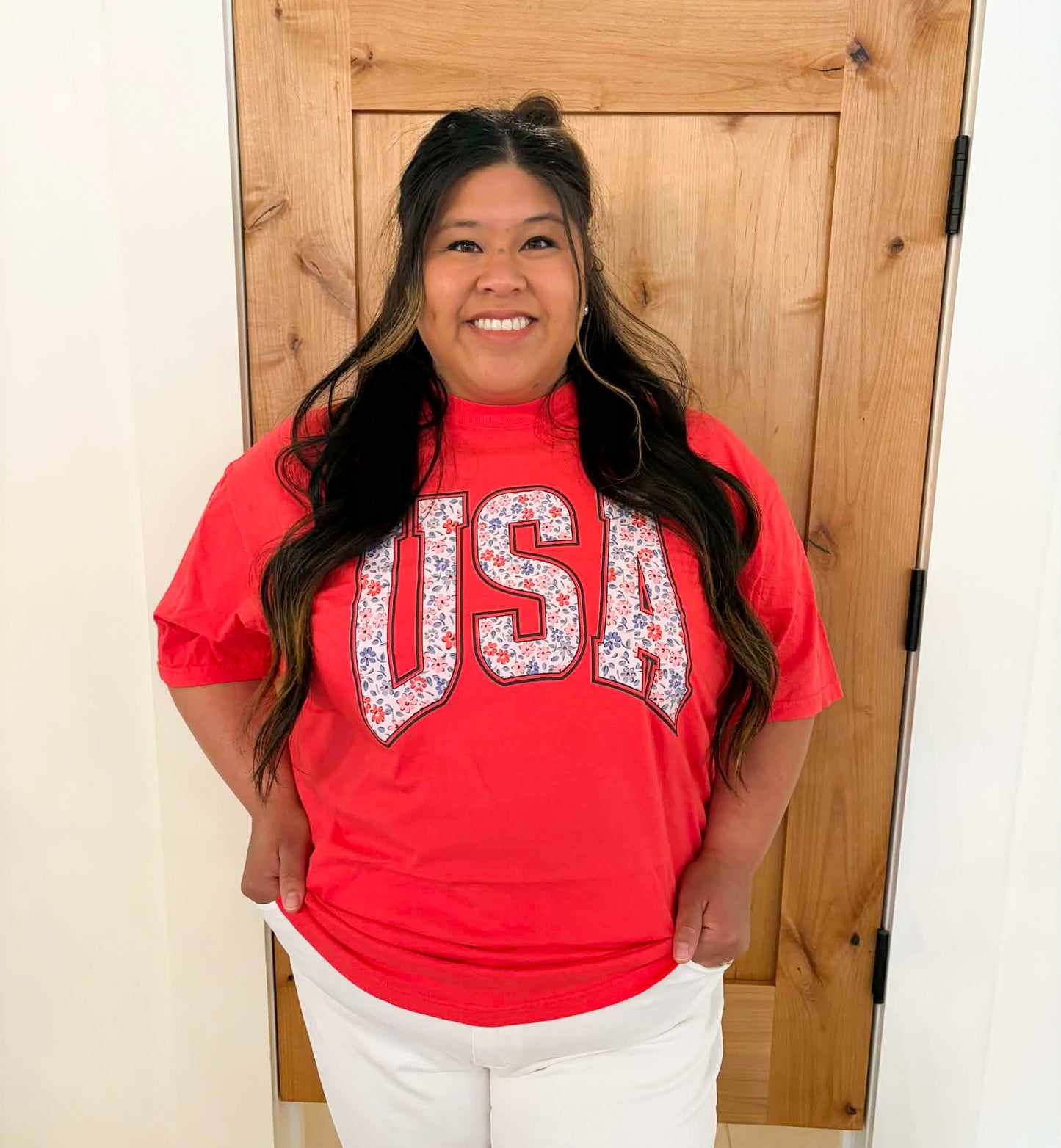 USA Daisy Graphic Tee