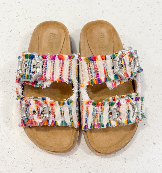 Tatum Buckle Slides