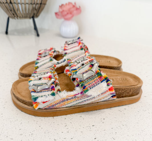 Tatum Buckle Slides