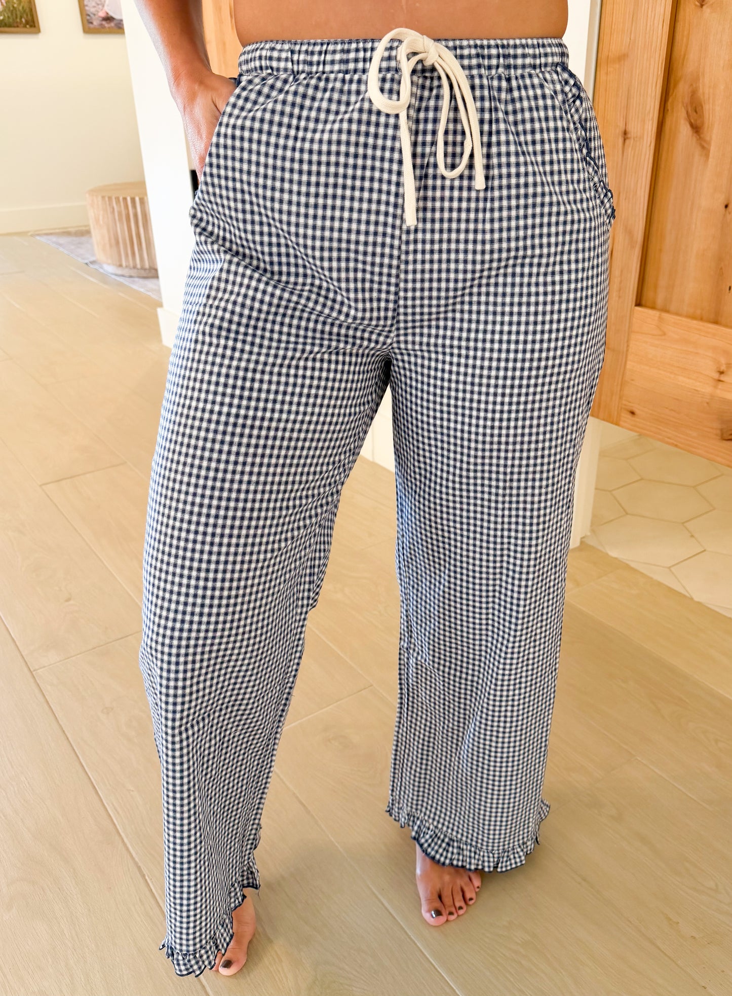 Gingham Ruffle Hem Cropped Pants, Navy
