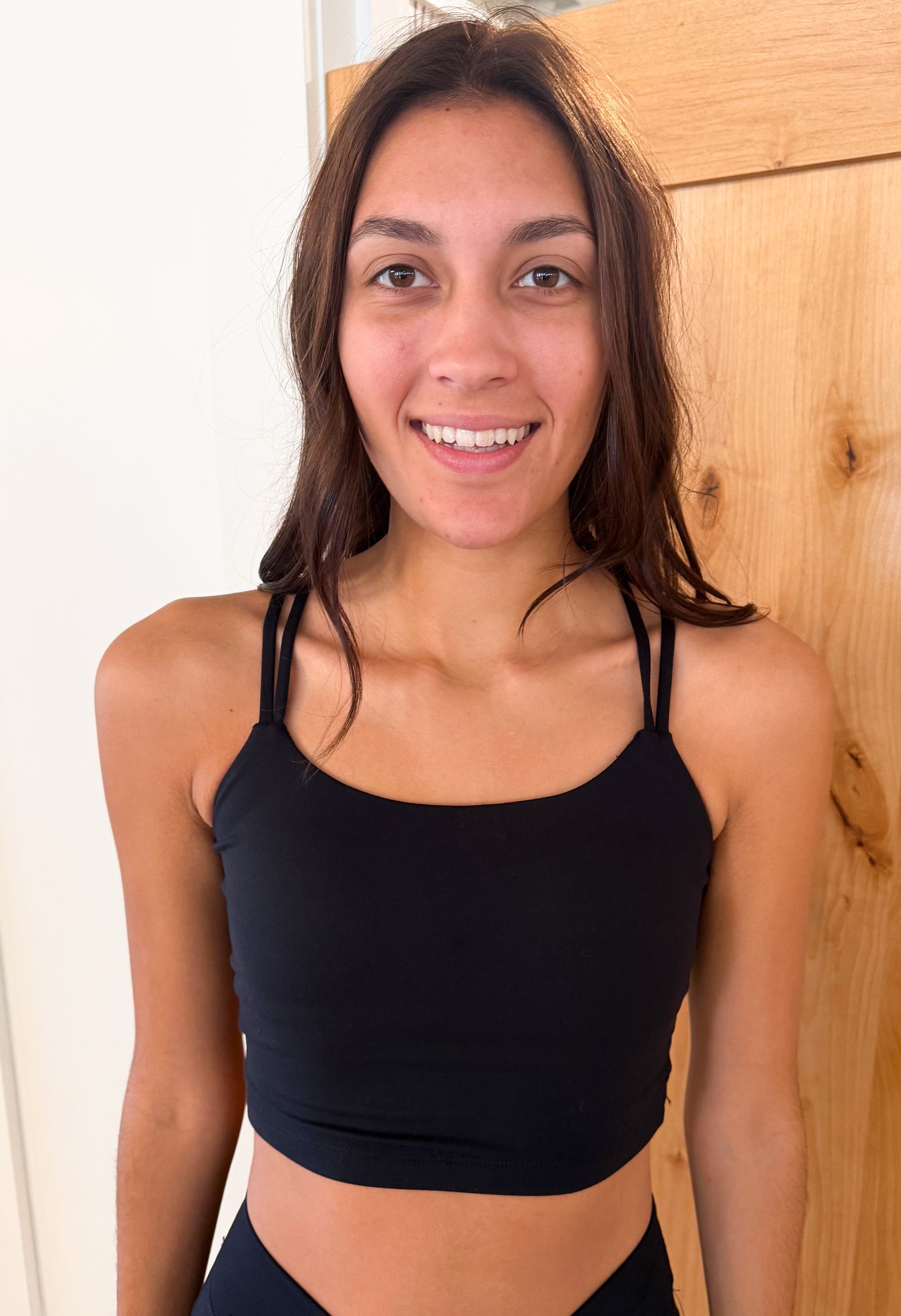 Venice Cloud Light Criss-Cross Sports Bra, Black