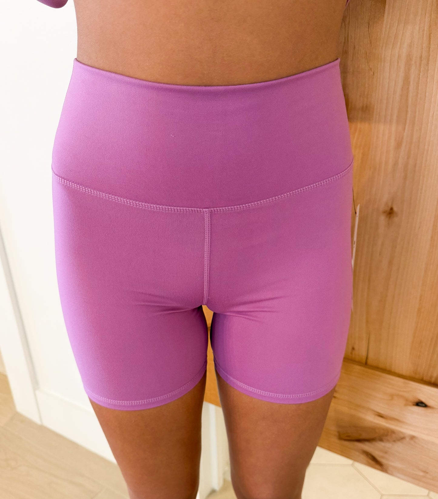 Venice Cloud Light Contour Biker Shorts, Mulberry