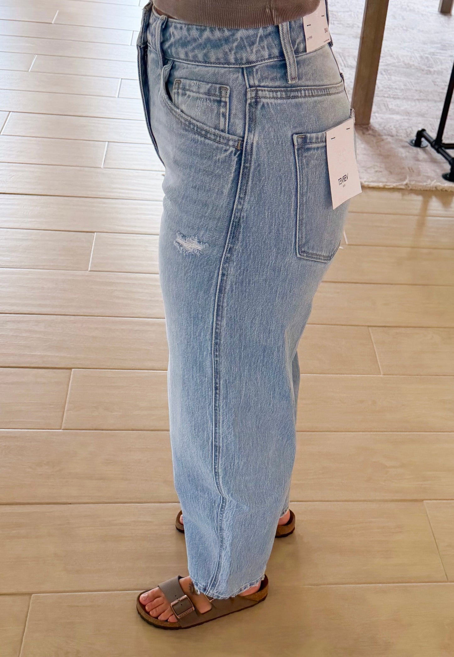 Vervet Super High Rise Light Wash Crop Barrel Jeans