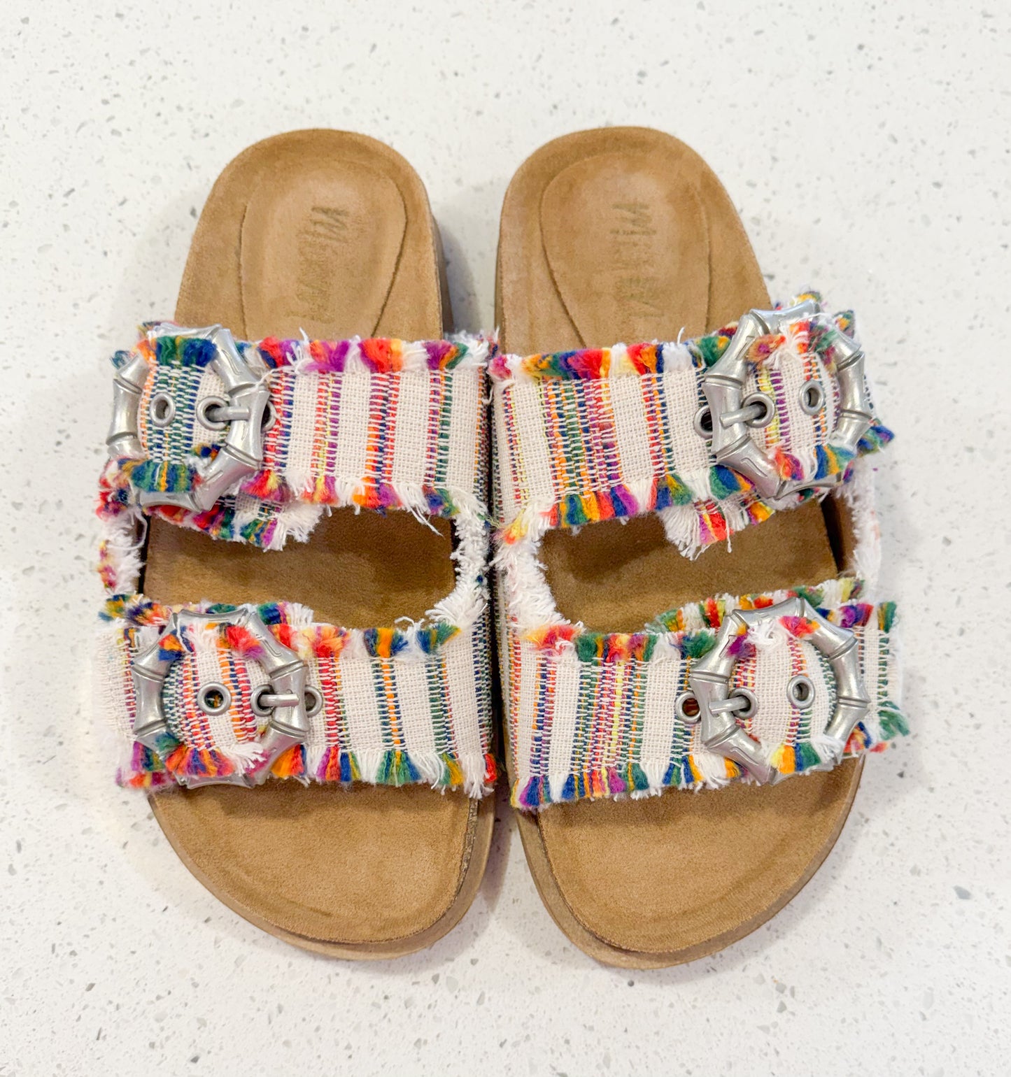Tatum Buckle Slides
