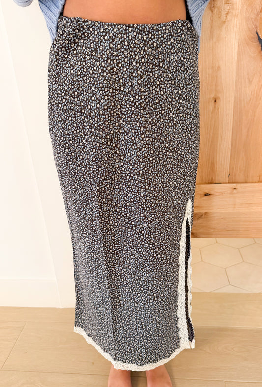 Lace Trim Floral Midi Skirt