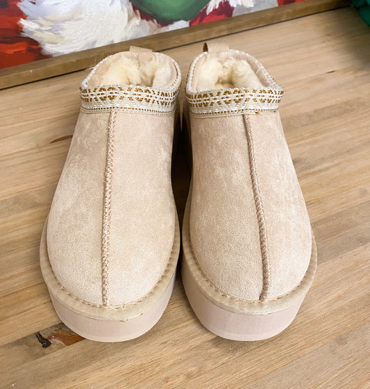Cozy Winter Platform Slippers, Beige